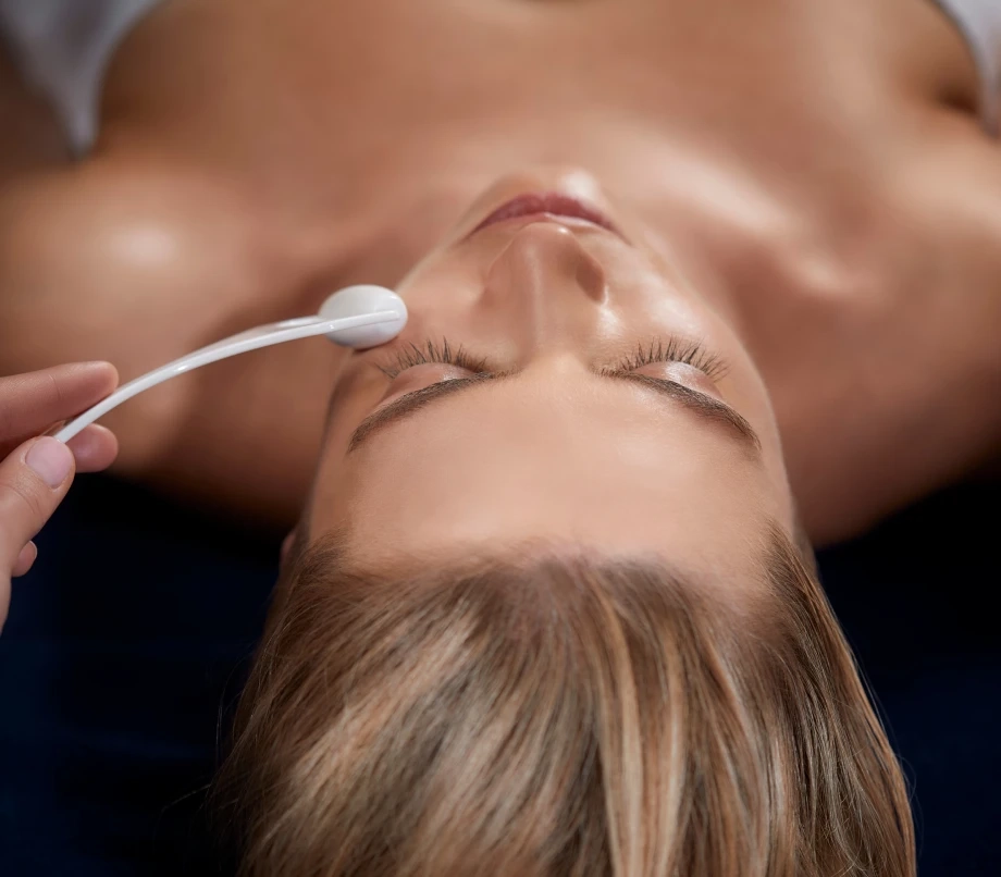 Soin du visage Irina au spa de l’Hôtel Antares Honfleur en Normandie